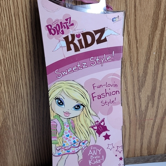 CLOE & JADE BRATZ KIDZ SWEETZ STYLE CLOTHING OUTFIT - Picture 7 of 7
